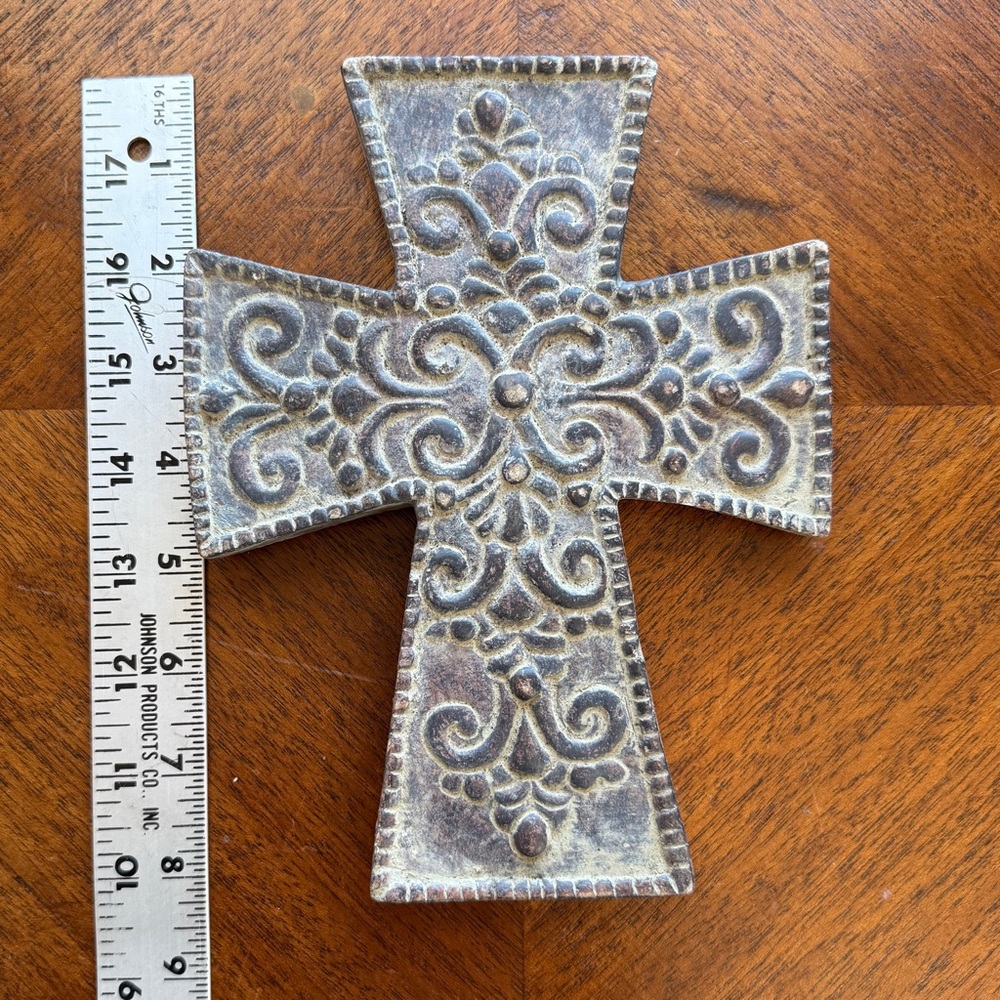 Rustic Wall Cross - Picture 4 of 5